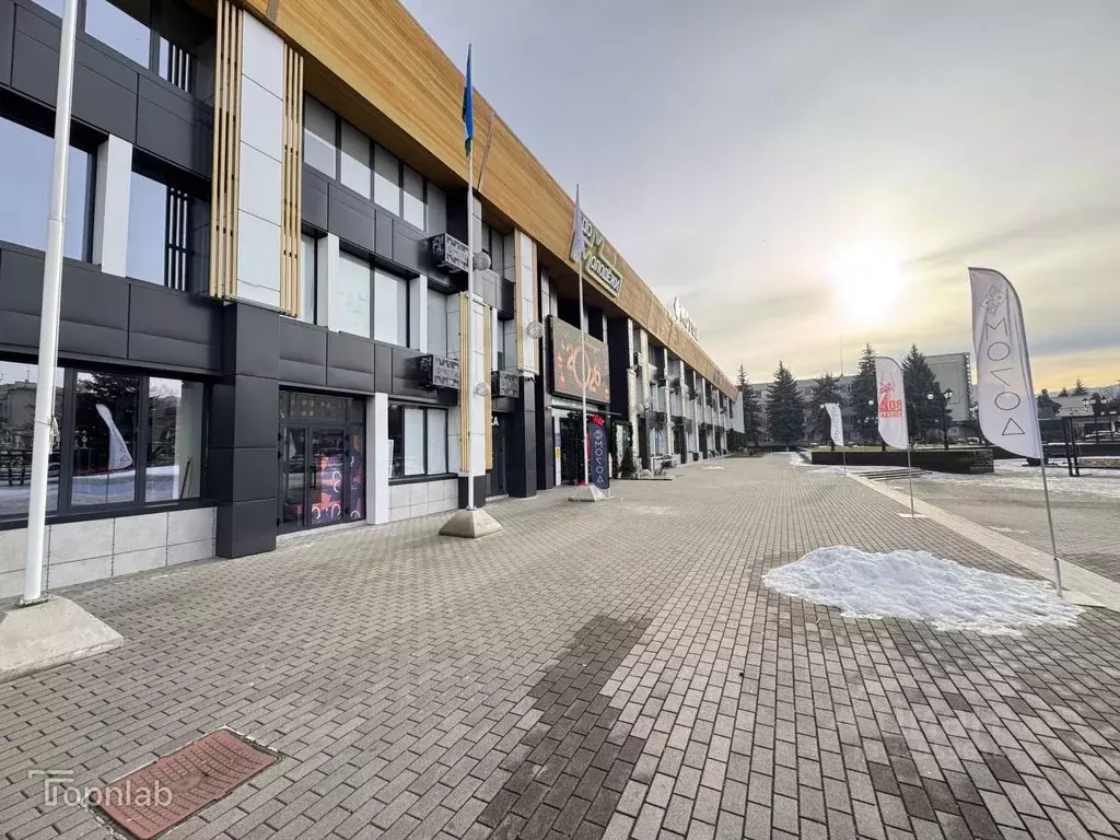 Офис в Кабардино-Балкария, Нальчик просп. Кулиева (120 м) - Фото 1