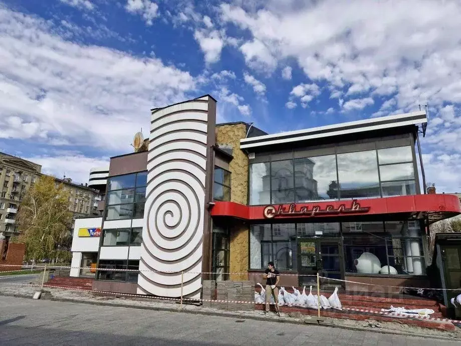 Помещение свободного назначения в Саратовская область, Саратов пл. ... - Фото 2