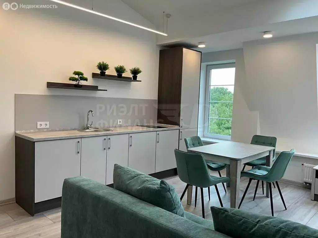 2-комнатная квартира: Балтийск, улица Чехова, 40А (60.3 м) - Фото 0