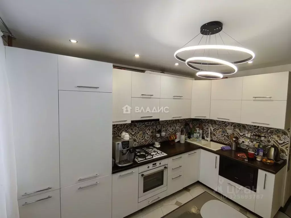 2-к кв. Калужская область, Калуга ул. Георгия Амелина, 10 (57.0 м) - Фото 2