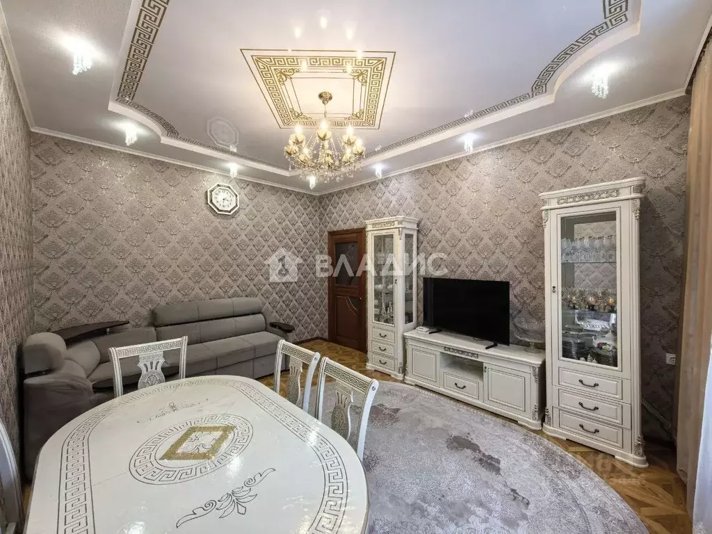 3-к кв. Воронежская область, Воронеж Баррикадная ул., 34 (70.7 м) - Фото 0
