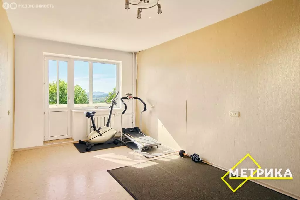 2-комнатная квартира: Артём, Каширская улица, 43 (46.7 м) - Фото 1