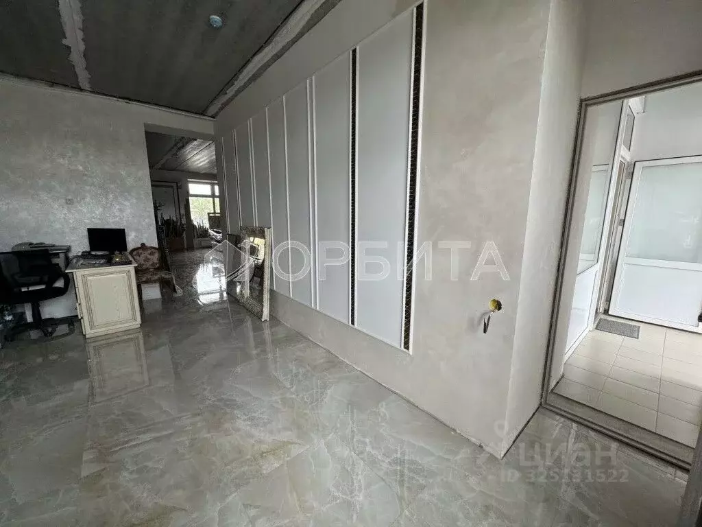 Помещение свободного назначения в Тюменская область, Тюмень ул. ... - Фото 2