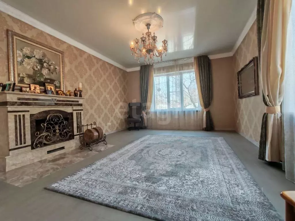 Дом в Краснодарский край, Ейск Мичуринский пер. (181 м) - Фото 1