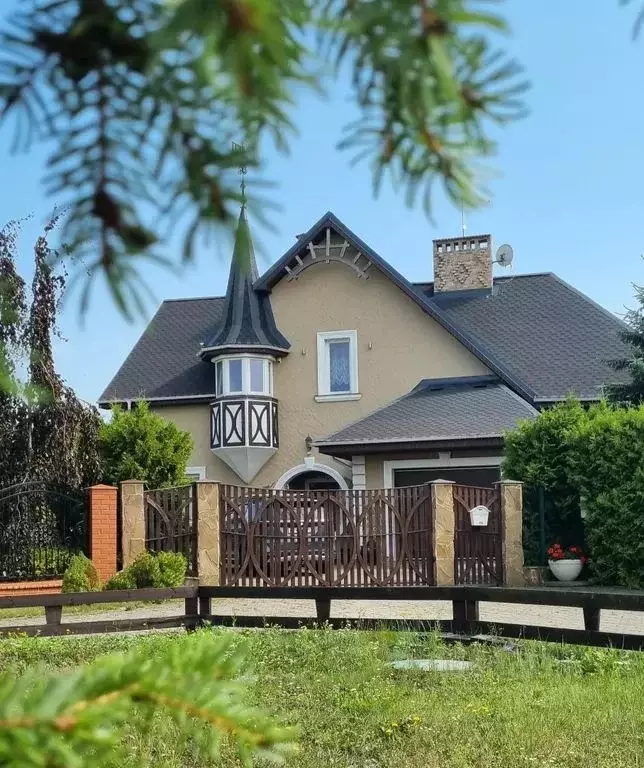Дом в Калининградская область, Зеленоградск ул. Речная, 1А (250 м) - Фото 0