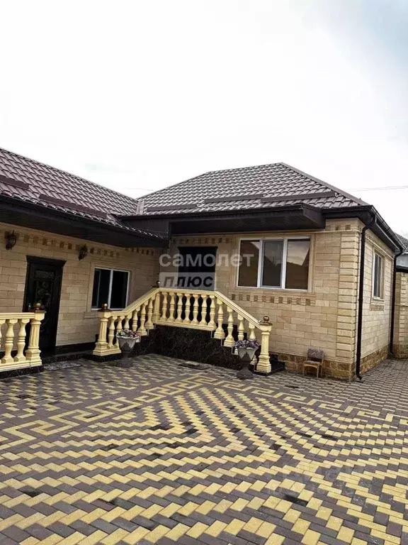 Дом в Кабардино-Балкария, Баксан ул. Толстого, 75 (180 м) - Фото 1