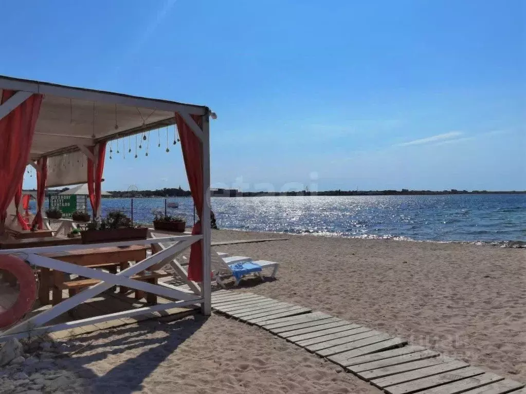 Участок в Крым, Черноморское пгт ул. Калос-Лимен, 12 (7.0 сот.) - Фото 1