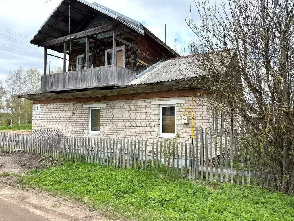 Дом в Вологодская область, Великий Устюг ул. Копылова, 44 (80 м) - Фото 0