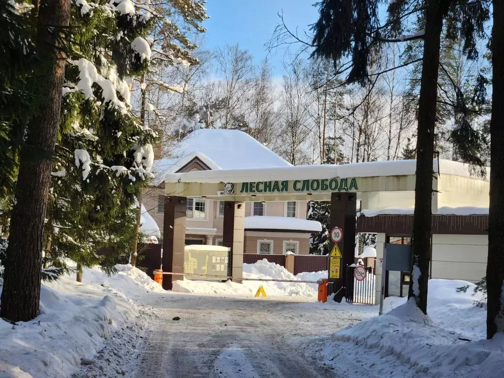 Коттедж в Москва д. Бурцево, пер. 1-й Новобурцевский, 14 (370 м) - Фото 1