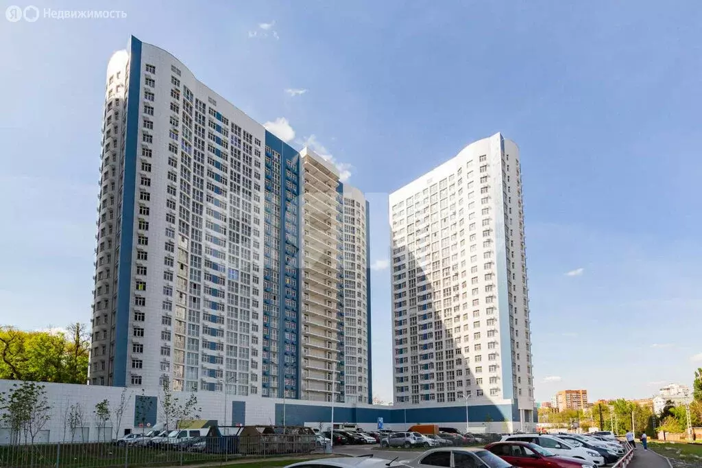 1-комнатная квартира: Ростов-на-Дону, Привокзальная улица, 3 (48 м) - Фото 0