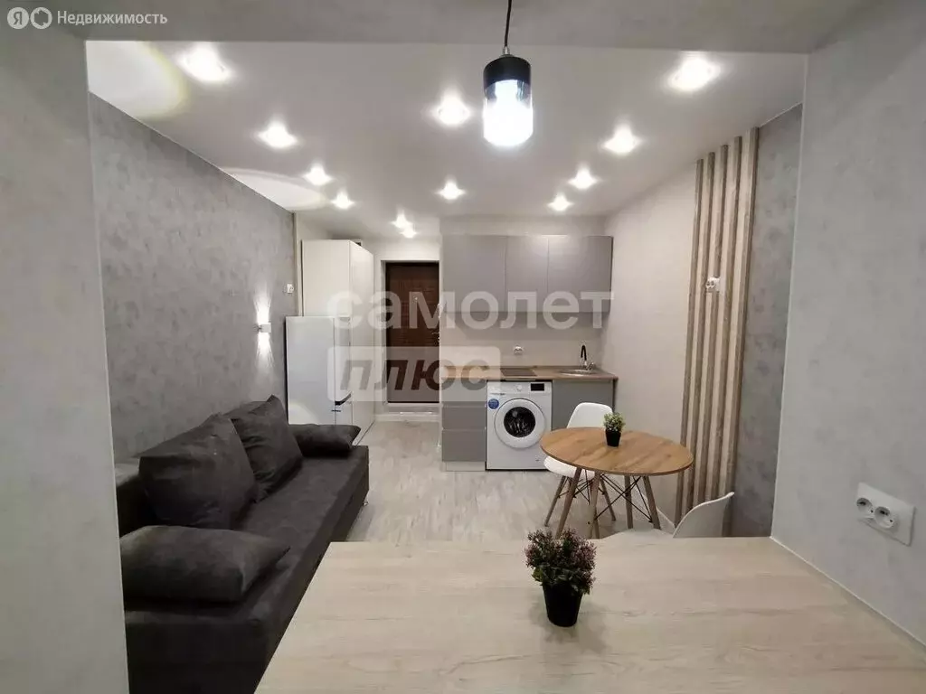 Квартира-студия: Тюмень, улица Мельникайте, 63 (21 м) - Фото 1