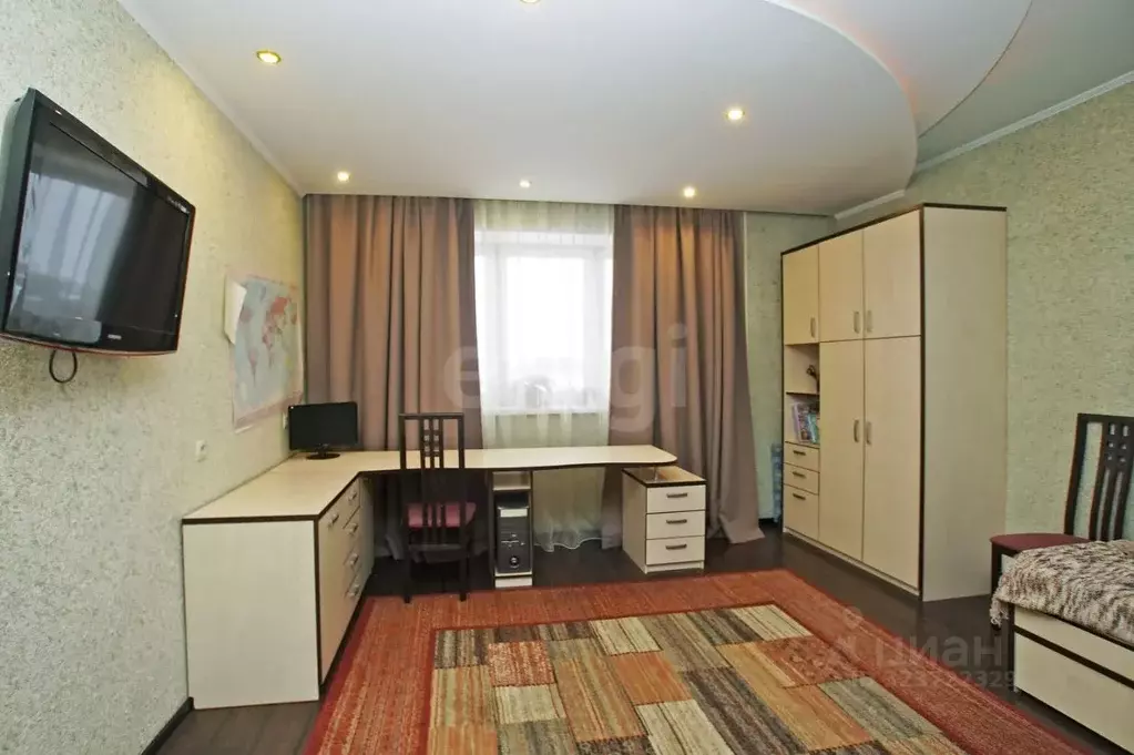 3-к кв. Омская область, Омск ул. Масленникова, 203/1 (110.7 м) - Фото 1