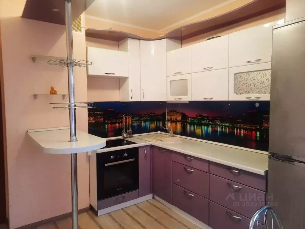 2-к кв. Курская область, Курск просп. Вячеслава Клыкова, 77 (65.0 м) - Фото 2