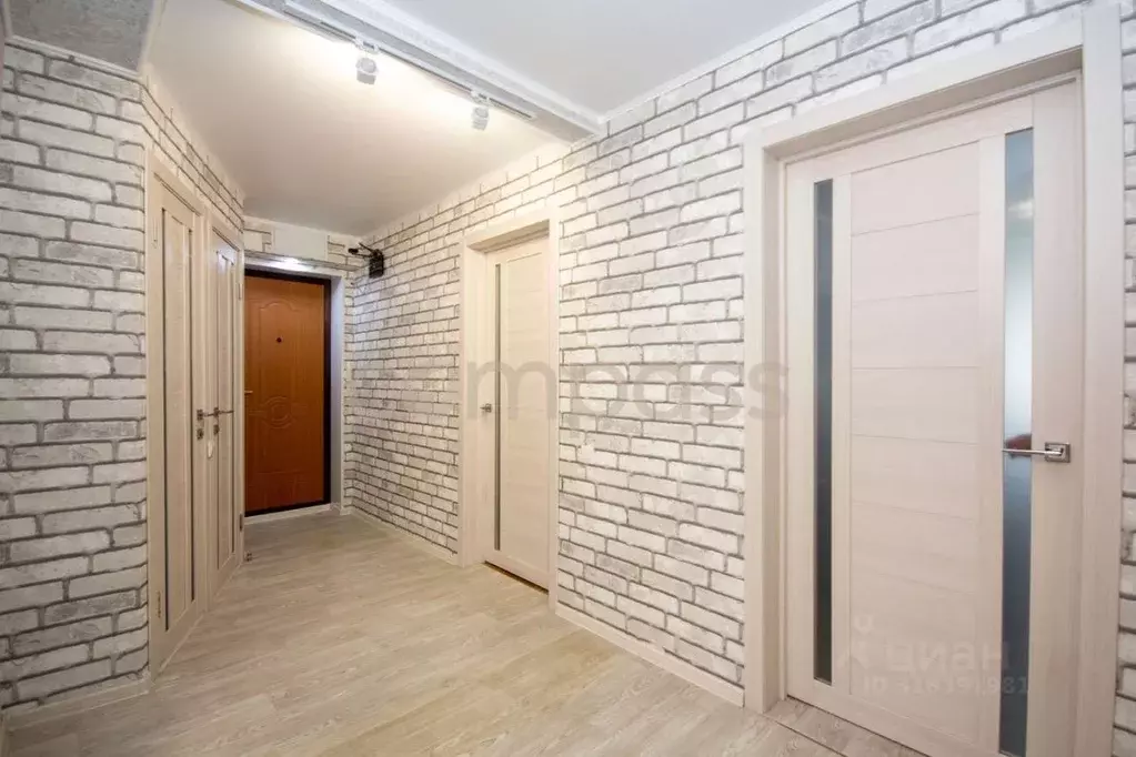 3-к кв. Тюменская область, Тюмень Мыс мкр, ул. Ершова, 32 (58.0 м) - Фото 1