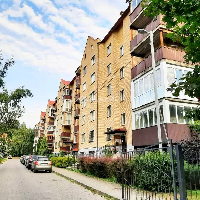2-к кв. Калининградская область, Калининград ул. Сержанта Мишина, 3 ... - Фото 0