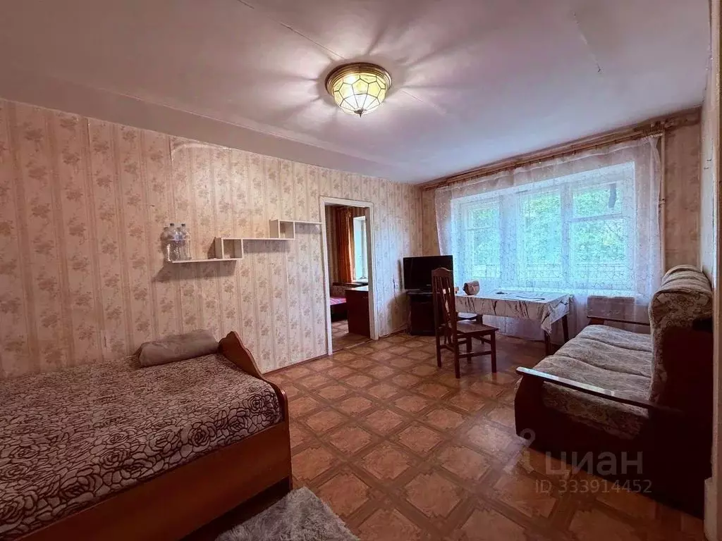 2-к кв. Тверская область, Кимры Коммунистическая ул., 18 (43.7 м) - Фото 1