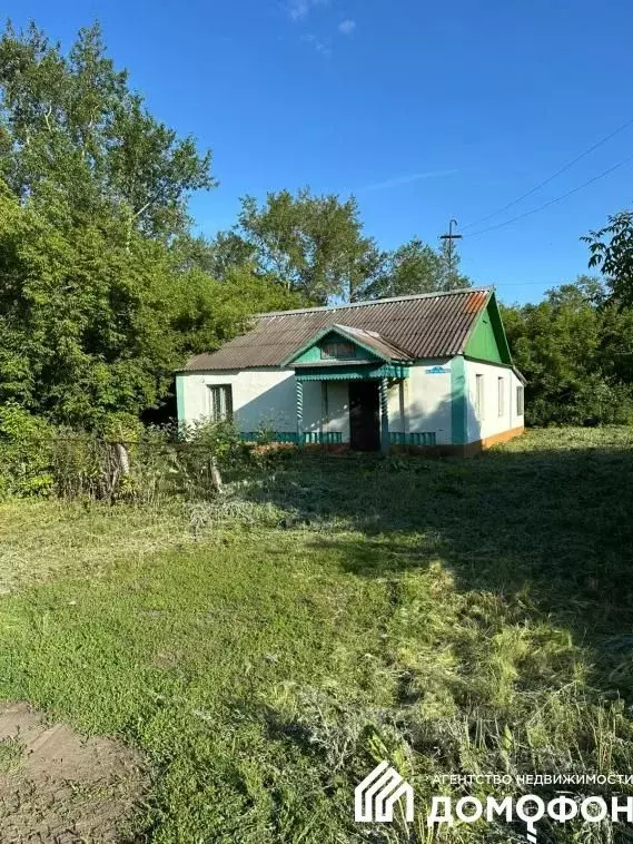 Помещение свободного назначения в Омская область, Крутинский район, с. ... - Фото 1