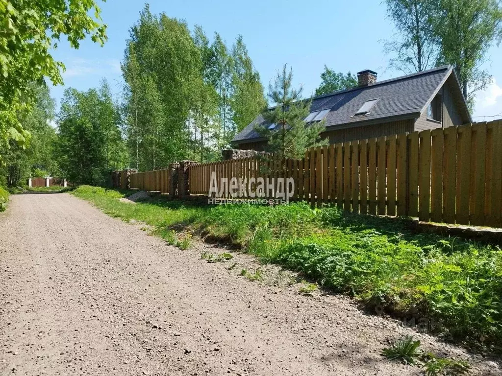 Дом в Ленинградская область, Выборг Радуга СНТ, ул. Колоритная, 9 (167 ... - Фото 1