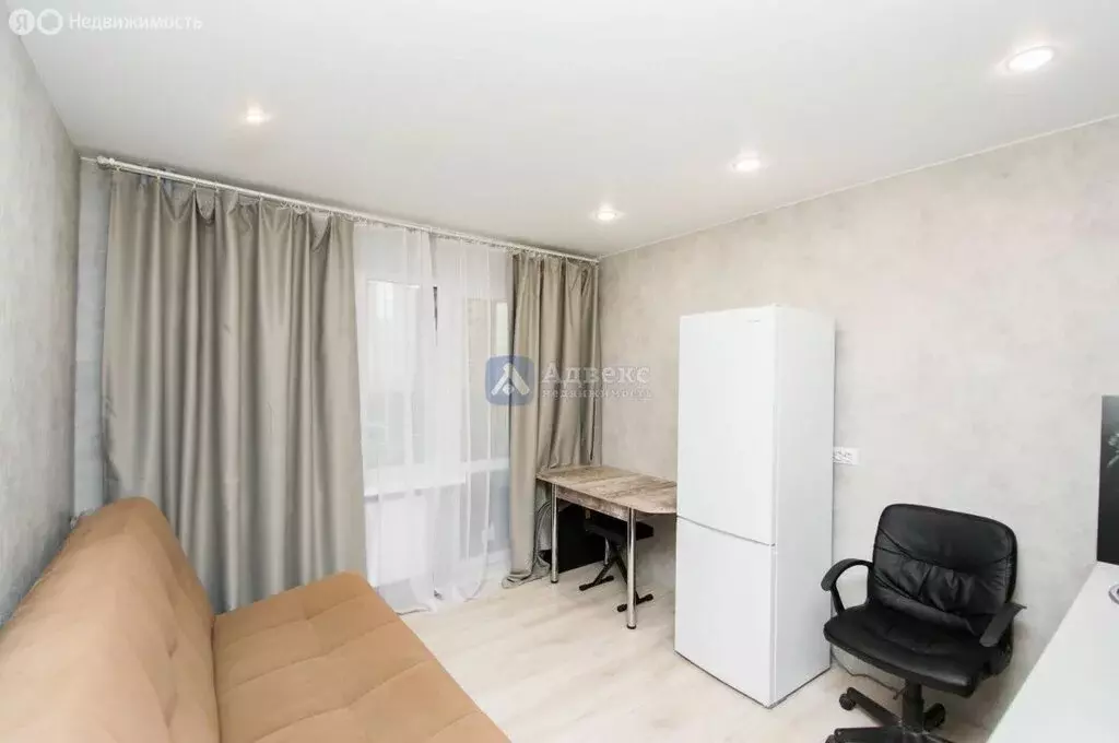 Квартира-студия: Тюмень, улица Новосёлов, 113 (17.7 м) - Фото 1