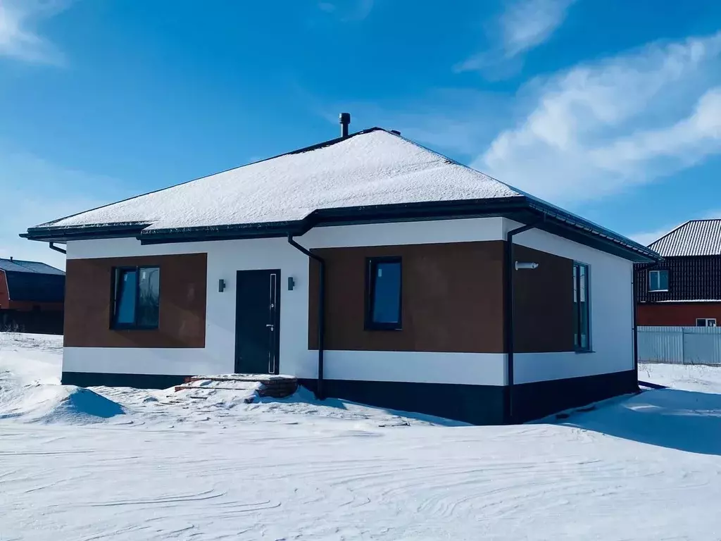 Дом в Курская область, Курский район, Новопоселеновский сельсовет, д. ... - Фото 1