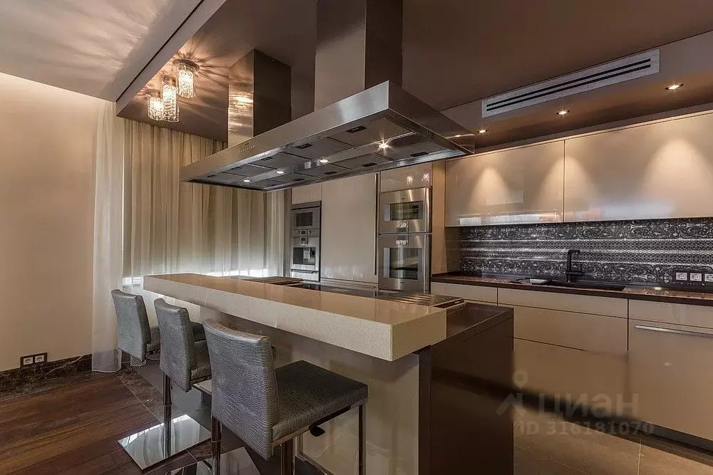 5-к кв. Москва Островной проезд, 8 (300.0 м) - Фото 2