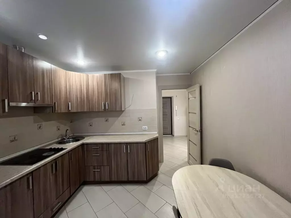 1-к кв. Брянская область, Брянск ул. 3 Июля, 7 (40.0 м) - Фото 2