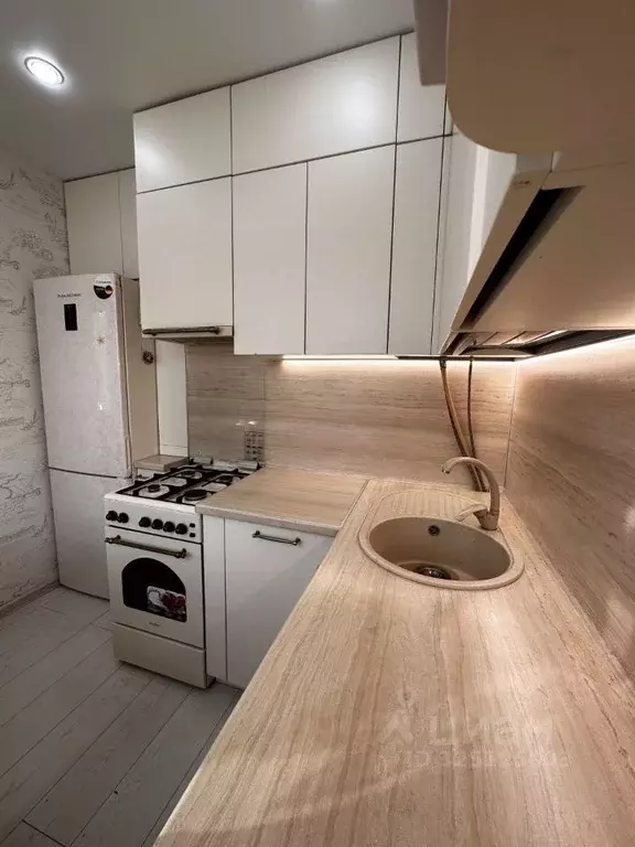 3-к кв. Татарстан, Казань ул. Нурсултана Назарбаева, 64 (60.0 м) - Фото 1