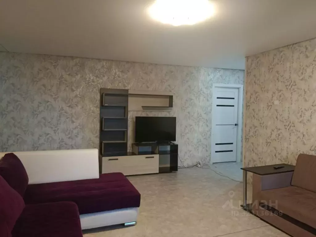 3-к кв. Оренбургская область, Тоцкий район, Зареченский сельсовет, с. ... - Фото 1