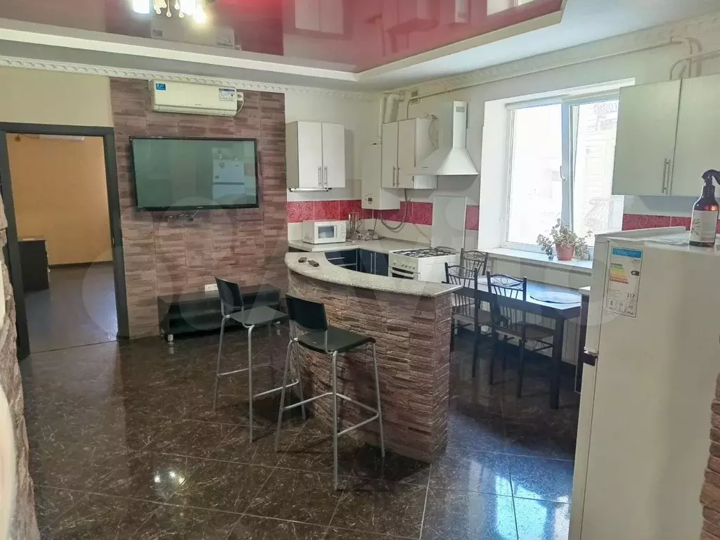 2-к. квартира, 70 м, 2/5 эт. - Фото 0