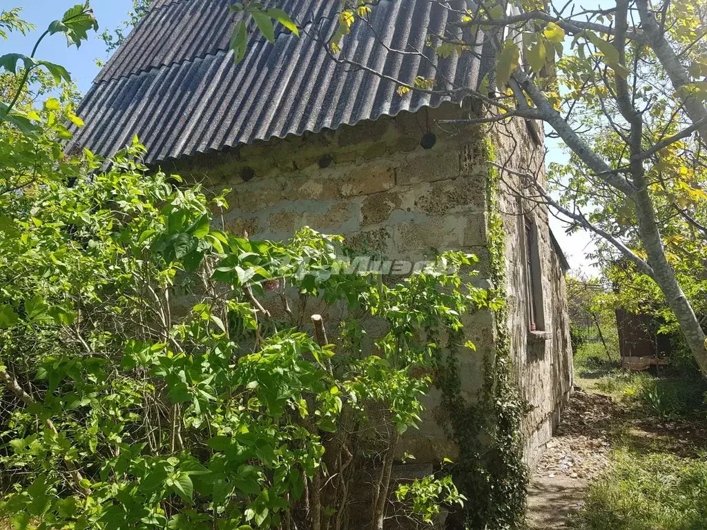 Дом в Крым, Симферопольский район, Трудовское с/пос, Родничок СНТ 8 ... - Фото 0