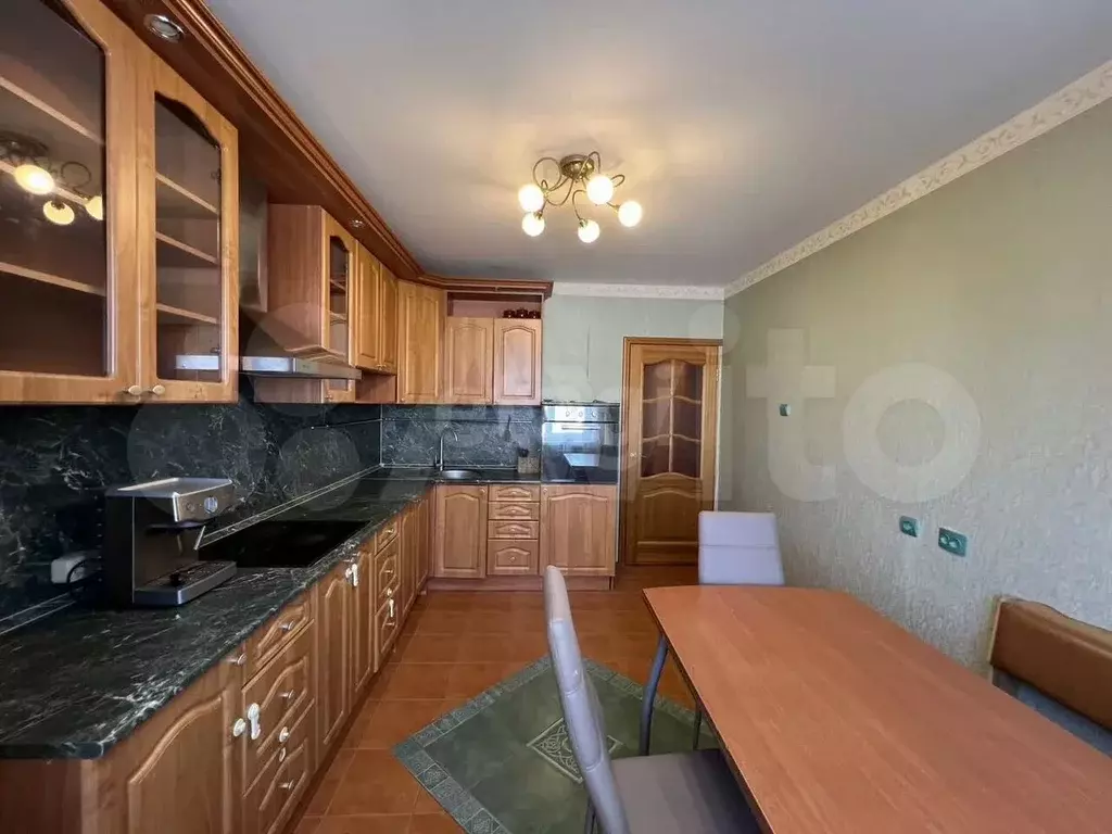 2-к. квартира, 67 м, 8/10 эт. - Фото 0