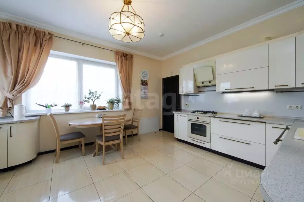 Дом в Калининградская область, Гурьевский муниципальный округ, пос. ... - Фото 1