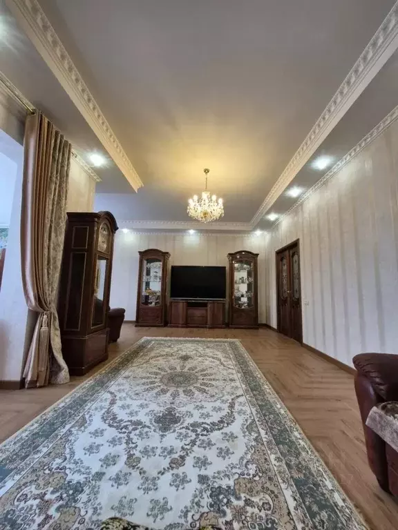 3-к кв. Татарстан, Казань ул. Гастелло, 1 (132.0 м) - Фото 2