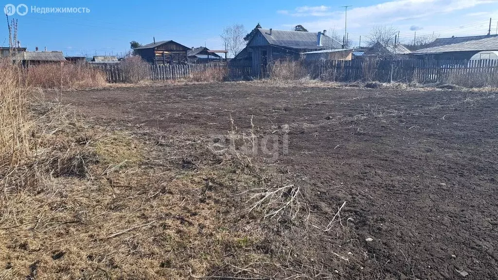 Участок в Свердловская область, посёлок городского типа Верхняя ... - Фото 1