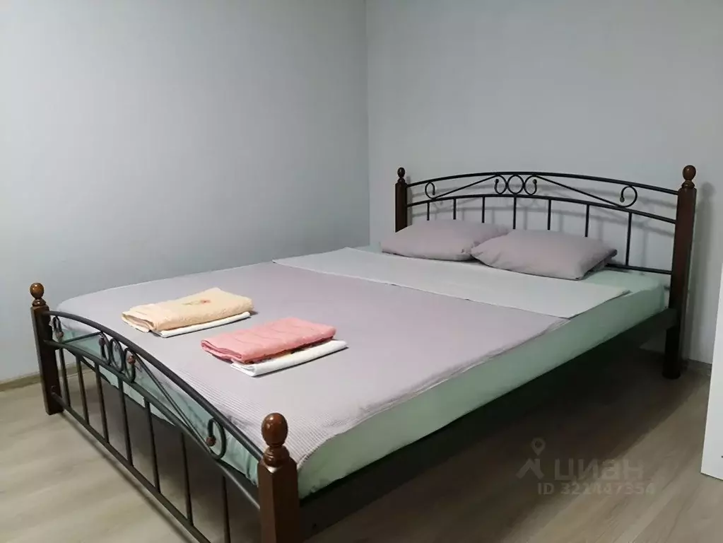 1-к кв. Свердловская область, Екатеринбург ул. Заводская, 5А (33.0 м) - Фото 0