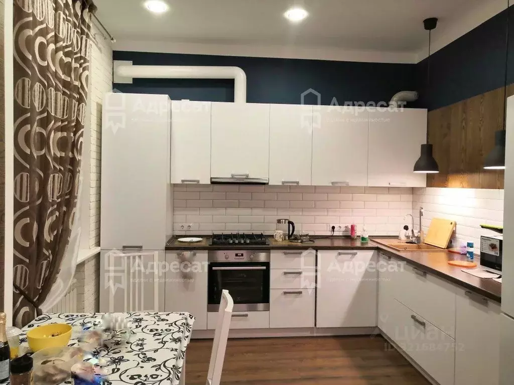 2-к кв. Волгоградская область, Волгоград ул. Мира, 20 (60.0 м) - Фото 0