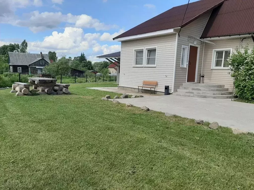 Дом в Ленинградская область, Тосненское городское поселение, с. Ушаки ... - Фото 1