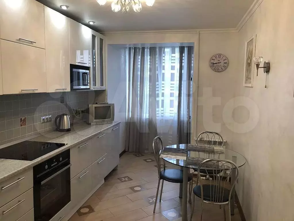 2-к. квартира, 58 м, 8/16 эт. - Фото 0