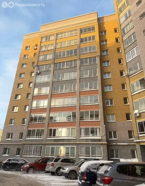 3-комнатная квартира: Киров, улица Риммы Юровской, 2 (81 м) - Фото 1