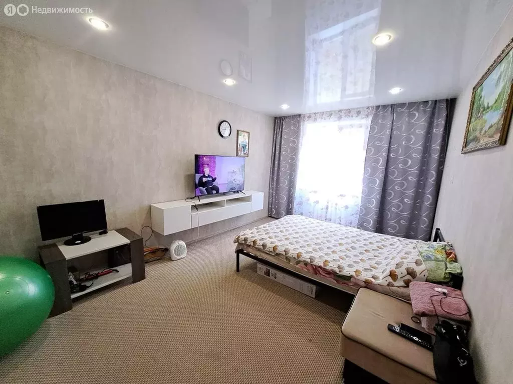 4-комнатная квартира: Реж, улица Фрунзе, 4 (72.7 м) - Фото 1