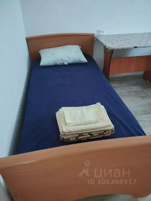Комната Оренбургская область, Соль-Илецк Крюковская ул., 53 - Фото 1