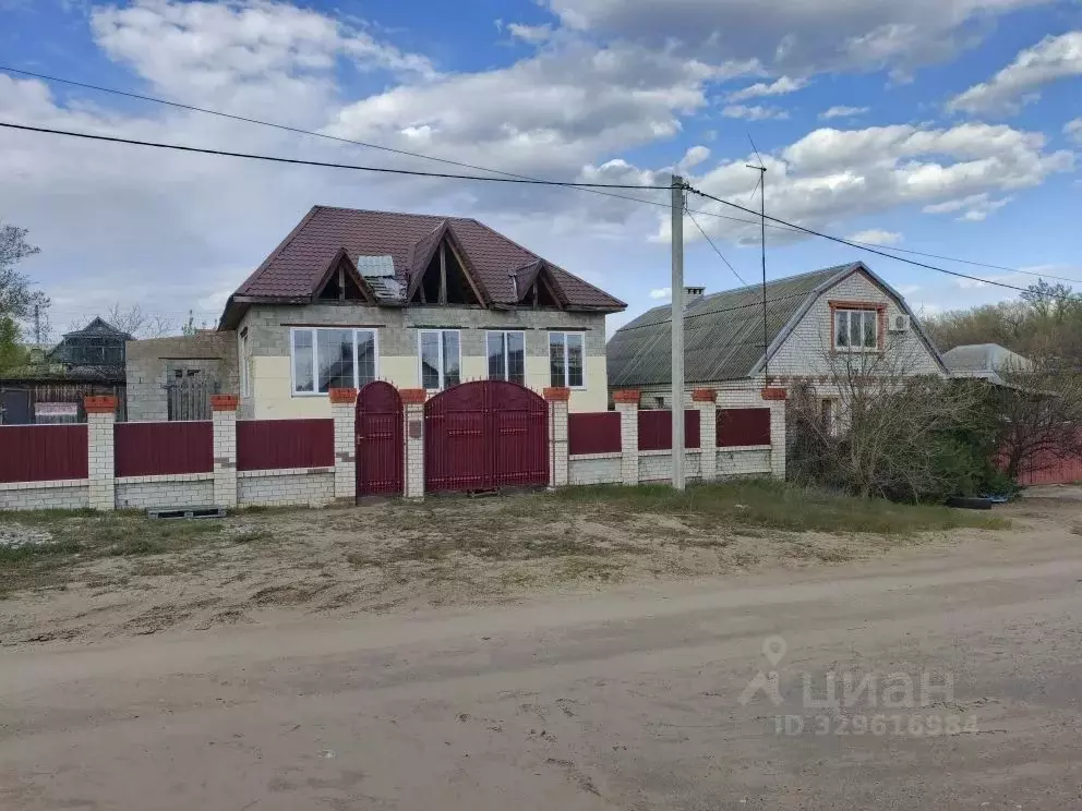 Дом в Волгоградская область, Калач-на-Дону Железнодорожная ул., 91 (64 ... - Фото 2