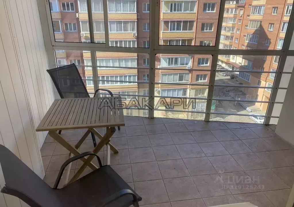 2-к кв. Красноярский край, Красноярск ул. Авиаторов, 25 (66.0 м) - Фото 1