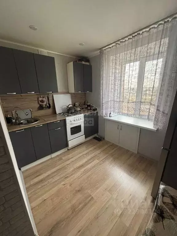 3-к кв. Оренбургская область, Орск Новый город мкр, просп. Ленина, 95 ... - Фото 0