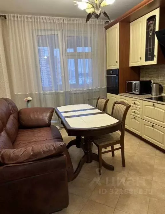 2-к кв. Москва, Москва, Московский г. ул. Радужная, 2 (72.0 м) - Фото 0