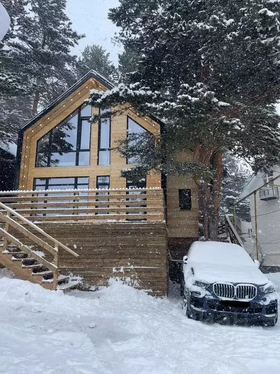 3-к кв. Кабардино-Балкария, Эльбрусский район, с. Терскол ул. Азау ... - Фото 1