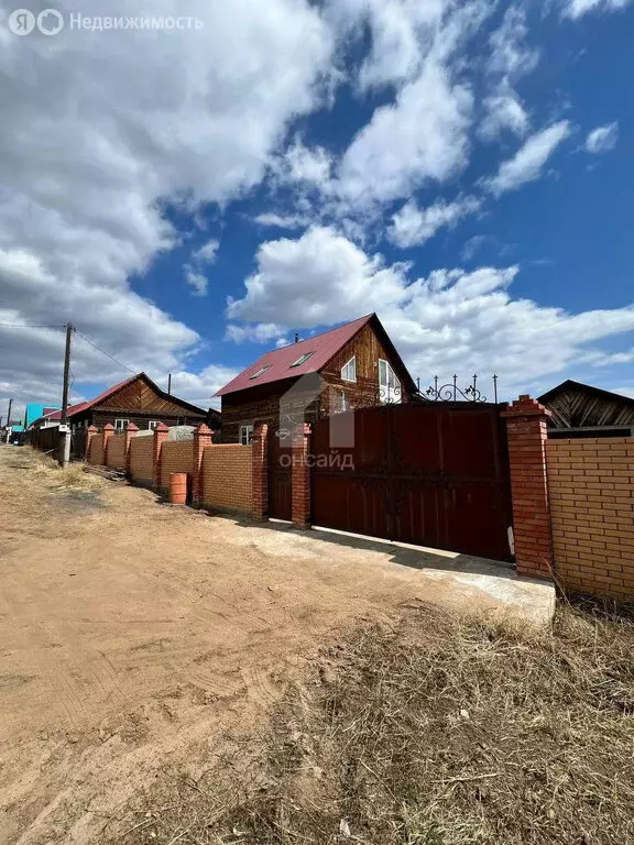 Дом в Улан-Удэ, Брусничная улица, 40 (140 м) - Фото 0
