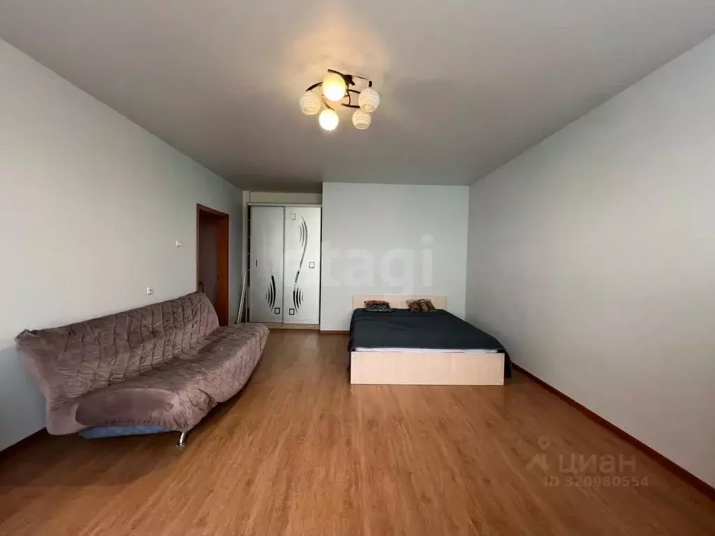 2-к кв. Приморский край, Владивосток ул. Крыгина, 40 (70.0 м) - Фото 0