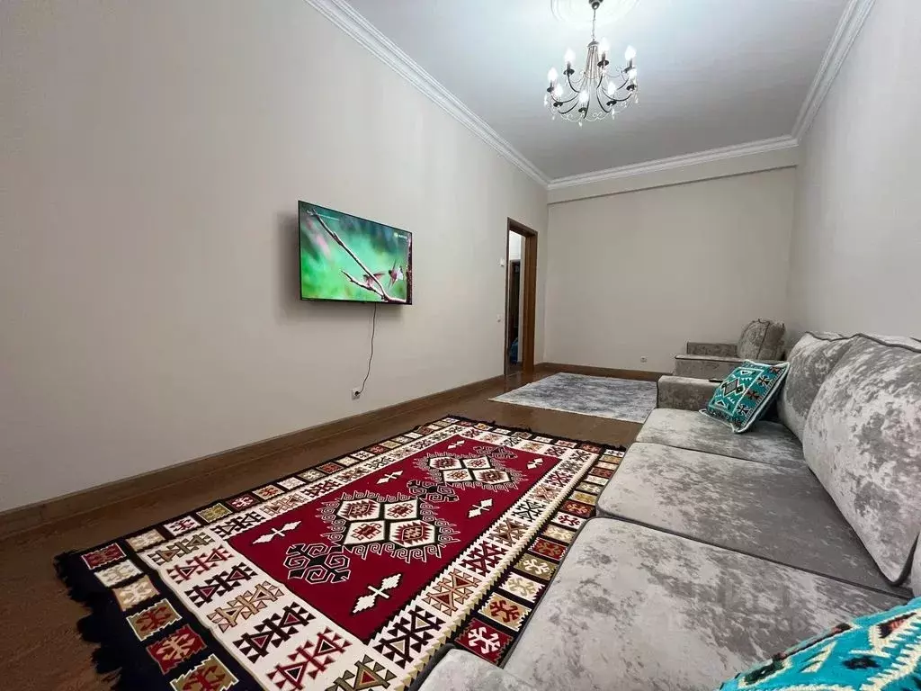 2-к кв. Дагестан, Махачкала ул. Кадарская, 40 (78.0 м) - Фото 0