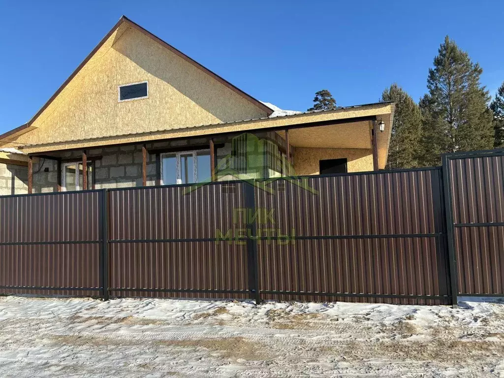 Дом в Бурятия, Тарбагатайский район, Саянтуйское с/пос, с. Нижний ... - Фото 1